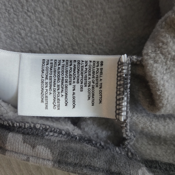 The North Face Girls Gray Leopard Print Hoodie - Picture 6 of 8